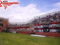 Foto: Barra: Furia Roja • Club: Técnico Universitario • País: Ecuador