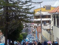 Foto: "Caravana de La Vieja Escuela en Potosí" Barra: La Vieja Escuela • Club: Bolívar • País: Bolívia