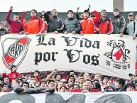 Foto: "La Vida Por Vos" Barra: Los Borrachos del Tablón • Club: River Plate • País: Argentina