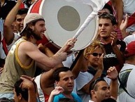 Foto: "Jugador Cavenaghi" Barra: Los Borrachos del Tablón • Club: River Plate