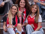 Hincha - Tribunera - Chica - "Foto:Vamos León." Fanatica de la Barra: La Guardia Albi Roja Sur • Club: Independiente Santa Fe • País: Colombia