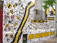 Mural - Graffiti - Pintadas - Mural de la Barra: La Barra de Agronomia • Club: Club Comunicaciones • País: Argentina