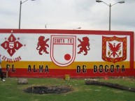 Mural - Graffiti - Pintada - "El alma de Bogota" Mural de la Barra: La Guardia Albi Roja Sur • Club: Independiente Santa Fe