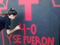 Mural - Graffiti - Pintadas - "4-0 y se fueron" Mural de la Barra: Los de Siempre • Club: Colón • País: Argentina