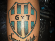 Tattoo - Tatuaje - tatuagem - "Siempre a  tu lado van estar  los pibes de Gimnasia !!" Tatuaje de la Barra: La Dale Albo • Club: Gimnasia y Tiro